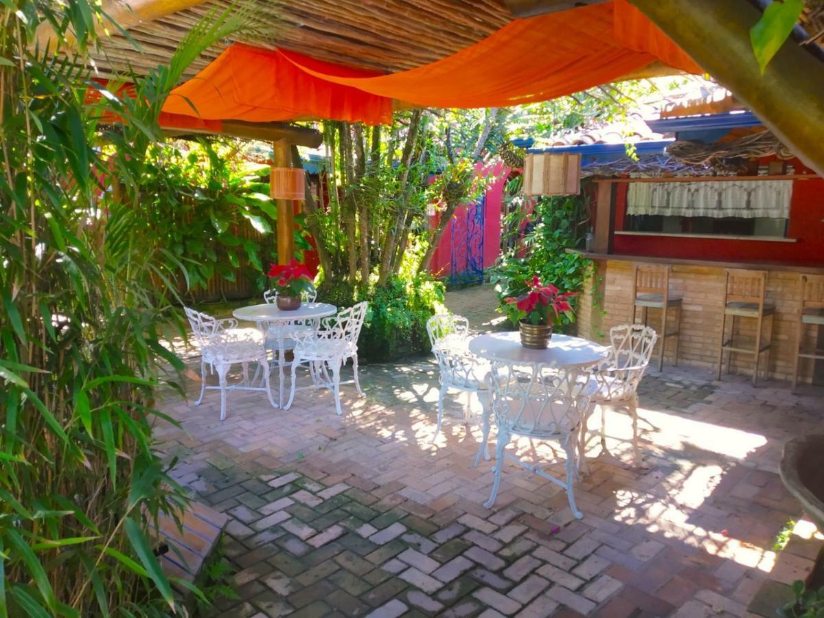 Hotel Pousada Dos Hibiscos Ильябела Экстерьер фото